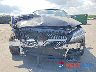 Piąte zdjęcie samochodu w środku: 2019 MERCEDES-BENZ C 300 2D CONVERTIBLE VIN:WDDWK8DB8KF781838 - miniatura