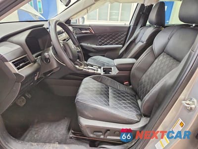 Zdjęcie 7 z 12 samochodu: 2023 MITSUBISHI OUTLANDER SEL VIN:JA4J3VA82PZ020313 - miniatura