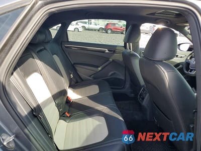 Zdjęcie 10 z 12 samochodu: 2018 VOLKSWAGEN PASSAT GT VIN:1VWJM7A32JC040569 - miniatura