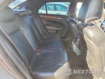 Zdjęcie 10 z 14 samochodu: 2014 CHRYSLER 300 VIN:2C3CCAAG5EH140882 - miniatura