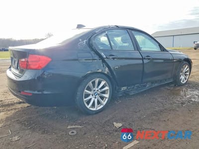 Trzecie zdjęcie samochodu z tyłu: 2015 BMW 320 I XDRIVE VIN:WBA3C3G58FNT52677 - miniatura