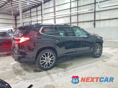 Trzecie zdjęcie samochodu z tyłu: 2026 GMC ACADIA DENALI ULTIMATE VIN:1GKENTKS5TJ210264 - miniatura