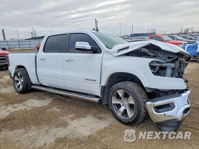 Czwarte zdjęcie samochodu z boku: 2021 RAM TRUCKS 1500 LARAMIE VIN:1C6SRFJT4MN635832 - miniatura
