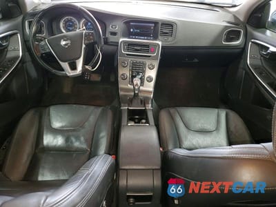 Zdjęcie 8 z 11 samochodu: 2013 VOLVO S60 T5 VIN:YV1612FH6D2205939 - miniatura