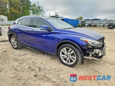 Czwarte zdjęcie samochodu z boku: 2019 INFINITI QX30 LUXE VIN:SJKCH5CP6KA010991 - miniatura