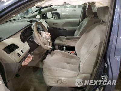 Zdjęcie 7 z 12 samochodu: 2014 TOYOTA SIENNA LE 8-PASSENGER VIN:5TDKK3DC4ES435648 - miniatura
