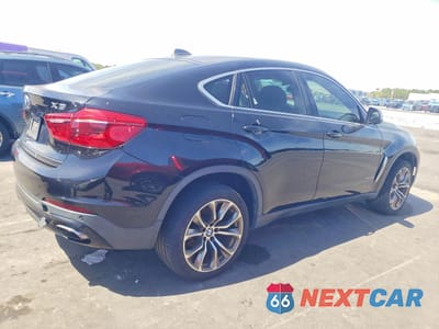 Trzecie zdjęcie samochodu z tyłu: 2018 BMW X6 SDRIVE35I VIN:5UXKU0C58J0G69527 - miniatura