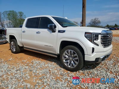Czwarte zdjęcie samochodu z boku: 2023 GMC SIERRA K1500 DENALI VIN:3GTUUGE83PG285179 - miniatura