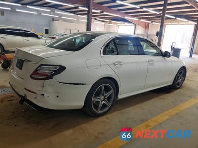 Trzecie zdjęcie samochodu z tyłu: 2017 MERCEDES-BENZ E 300 VIN:WDDZF4JB8HA050914 - miniatura