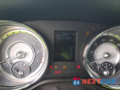 Zdjęcie 9 z 13 samochodu: 2014 CHRYSLER 300 VIN:2C3CCAAG4EH212798 - miniatura