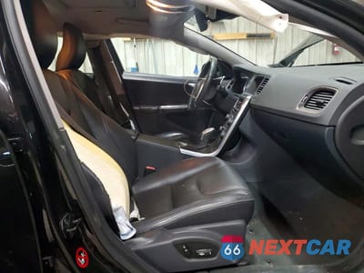 Zdjęcie 7 z 11 samochodu: 2013 VOLVO S60 T5 VIN:YV1612FSXD2203641 - miniatura