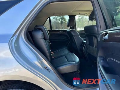 Zdjęcie 8 z 10 samochodu: 2014 MERCEDES-BENZ ML 350 4MATIC VIN:4JGDA5HB8EA373950 - miniatura
