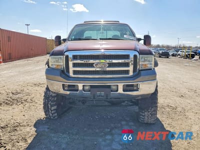 Piąte zdjęcie samochodu w środku: 2005 FORD F250 SUPER DUTY VIN:1FTSW21P35EB64206 - miniatura