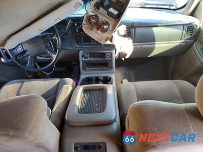 Zdjęcie 8 z 13 samochodu: 2004 GMC YUKON XL K1500 VIN:3GKFK16T34G222498 - miniatura