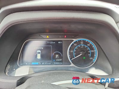 Zdjęcie 9 z 12 samochodu: 2018 NISSAN LEAF S VIN:1N4AZ1CP9JC301459 - miniatura