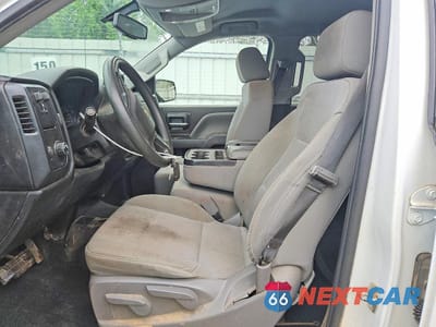 Zdjęcie 7 z 13 samochodu: 2018 CHEVROLET SILVERADO K1500 CUSTOM VIN:3GCUKPECXJG577493 - miniatura