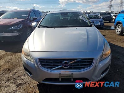 Piąte zdjęcie samochodu w środku: 2012 VOLVO S60 T5 VIN:YV1622FS5C2033958 - miniatura