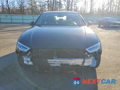 Piąte zdjęcie samochodu w środku: 2019 AUDI A3 PREMIUM PLUS VIN:WAUJEGFF2KA105756 - miniatura