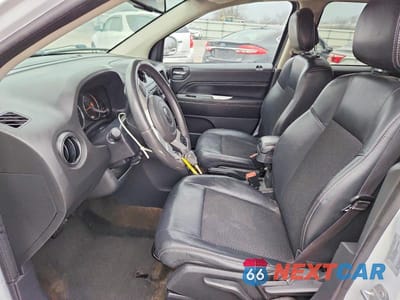 Zdjęcie 7 z 13 samochodu: 2016 JEEP COMPASS LATITUDE VIN:1C4NJCEA2GD715175 - miniatura