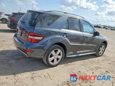 Trzecie zdjęcie samochodu z tyłu: 2010 MERCEDES-BENZ ML 350 VIN:4JGBB5GB5AA624049 - miniatura