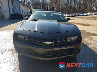 Piąte zdjęcie samochodu w środku: 2010 CHEVROLET CAMARO LT VIN:2G1FG1EV7A9167083 - miniatura