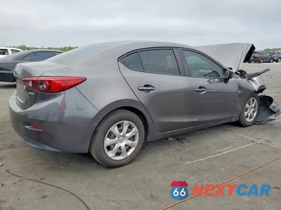 Trzecie zdjęcie samochodu z tyłu: 2018 MAZDA 3 SPORT VIN:3MZBN1U7XJM179523 - miniatura