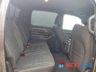 Zdjęcie 10 z 12 samochodu: 2021 RAM 1500 BIG HORN VIN:1C6RREFT6MN593004 - miniatura