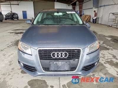 Piąte zdjęcie samochodu w środku: 2012 AUDI A3 PREMIUM PLUS VIN:WAUMFAFM6CA000337 - miniatura