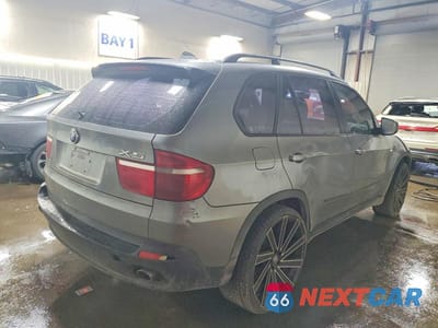 Trzecie zdjęcie samochodu z tyłu: 2010 BMW X5 XDRIVE30I VIN:5UXFE4C56AL379546 - miniatura