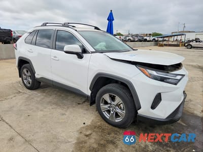 Czwarte zdjęcie samochodu z boku: 2023 TOYOTA RAV4 HYBRID XLE VIN:4T3RWRFV7PU108876 - miniatura