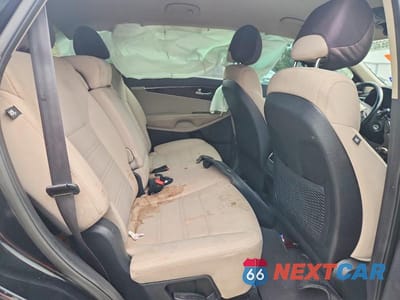 Zdjęcie 11 z 14 samochodu: 2016 KIA SORENTO LX VIN:5XYPG4A36GG059469 - miniatura