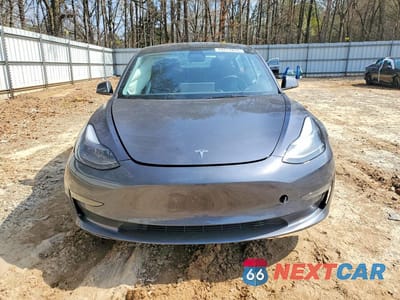 Piąte zdjęcie samochodu w środku: 2023 TESLA MODEL 3 VIN:5YJ3E1EA5PF613250 - miniatura