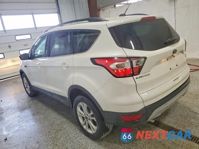 Drugie zdjęcie samochodu z przodu: 2017 FORD ESCAPE SE VIN:1FMCU9GD5HUF00850 - miniatura