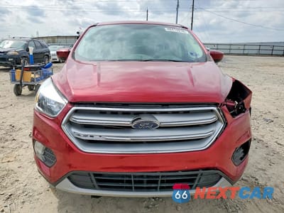 Piąte zdjęcie samochodu w środku: 2017 FORD ESCAPE SE VIN:1FMCU9G96HUC76175 - miniatura