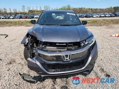 Piąte zdjęcie samochodu w środku: 2019 HONDA HR-V SPORT VIN:3CZRU5H12KG704182 - miniatura