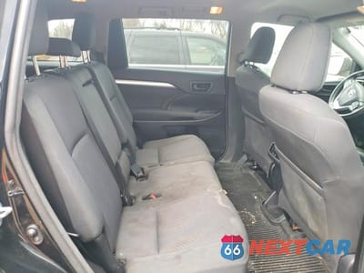Zdjęcie 11 z 13 samochodu: 2018 TOYOTA HIGHLANDER LE VIN:5TDBZRFH0JS494052 - miniatura
