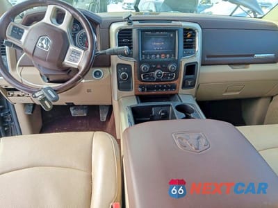 Zdjęcie 8 z 11 samochodu: 2014 RAM 3500 LARAMIE VIN:3C63R3JL0EG165778 - miniatura
