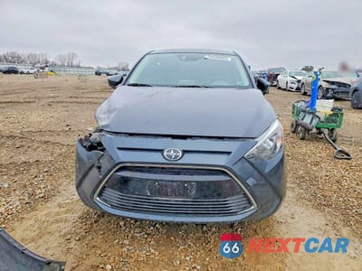 Piąte zdjęcie samochodu w środku: 2016 SCION IA BASE VIN:3MYDLBZV1GY107370 - miniatura