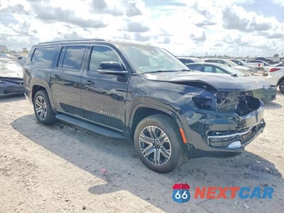 Czwarte zdjęcie samochodu z boku: 2025 JEEP WAGONEER L SERIES I VIN:1C4SJSAP9SS506348 - miniatura