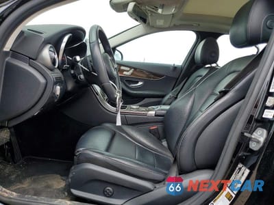 Zdjęcie 7 z 13 samochodu: 2017 MERCEDES-BENZ C 300 4MATIC VIN:55SWF4KB4HU203127 - miniatura