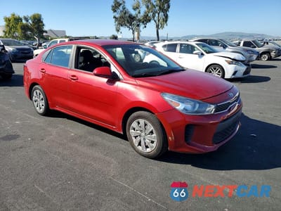 Czwarte zdjęcie samochodu z boku: 2019 KIA RIO S VIN:3KPA24ABXKE205261 - miniatura