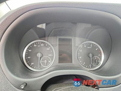 Zdjęcie 9 z 13 samochodu: 2023 MERCEDES-BENZ METRIS VIN:W1YV0CEY7P4322509 - miniatura