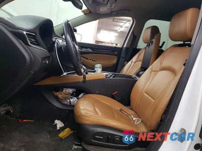 Zdjęcie 7 z 12 samochodu: 2020 BUICK ENCLAVE ESSENCE VIN:5GAERBKW8LJ130410 - miniatura