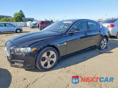 2017 JAGUAR XE SAJAR4BG5HA966525 - główne zdjęcie licytacji z USA - miniatura