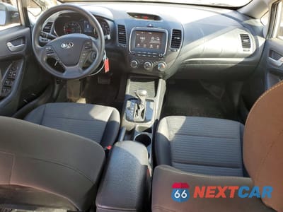 Zdjęcie 8 z 12 samochodu: 2018 KIA FORTE LX VIN:3KPFL4A79JE170743 - miniatura