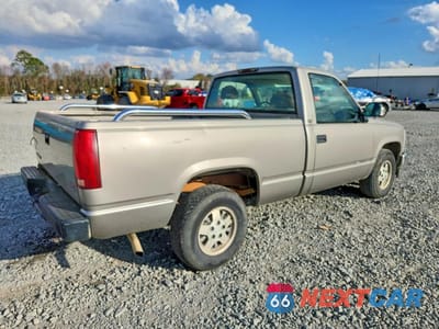 Trzecie zdjęcie samochodu z tyłu: 1998 GMC SIERRA C1500 VIN:1GTEC14W2WZ535062 - miniatura