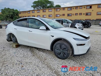 Czwarte zdjęcie samochodu z boku: 2026 TESLA MODEL Y VIN:7SAYGDEE1TA497625 - miniatura