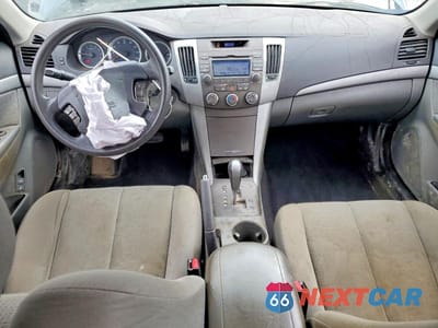 Zdjęcie 8 z 12 samochodu: 2009 HYUNDAI SONATA GLS VIN:5NPET46C09H524108 - miniatura