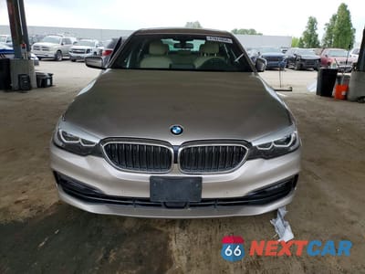 Piąte zdjęcie samochodu w środku: 2018 BMW 530 I VIN:WBAJA5C59JWA39156 - miniatura