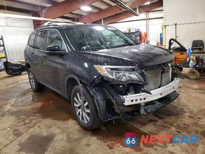 Czwarte zdjęcie samochodu z boku: 2019 HONDA PILOT EXL VIN:5FNYF6H52KB066932 - miniatura